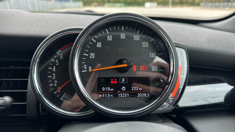 MINI Hatchback 1.5 Cooper Sport II 3dr Auto Petrol Hatchback